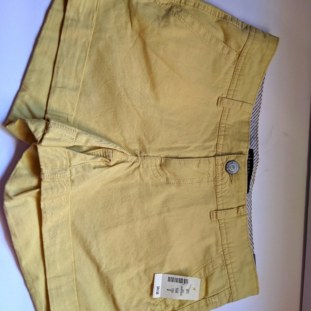 Aeropostale Yellow shorts new with tags